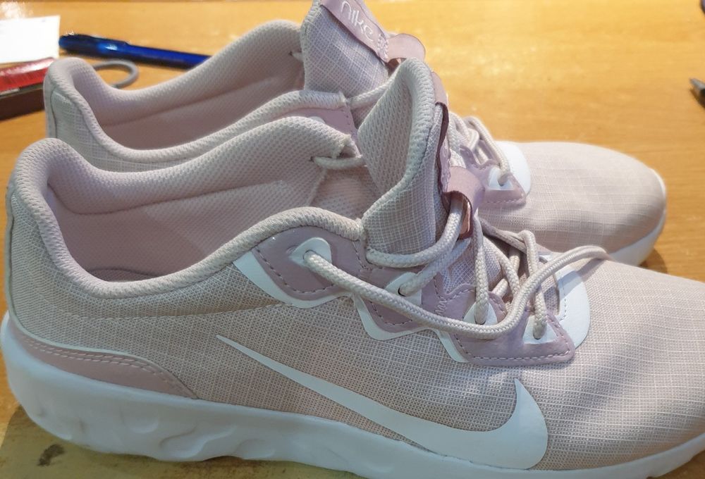 Nike damskie sportowe
