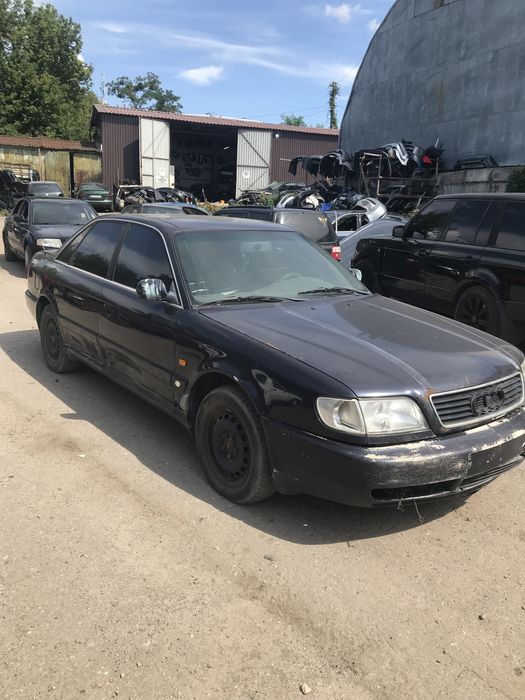 В разборе ауди а6 с4. Ауди а100 с4. 2.5 дизель. 2.8 бензин.