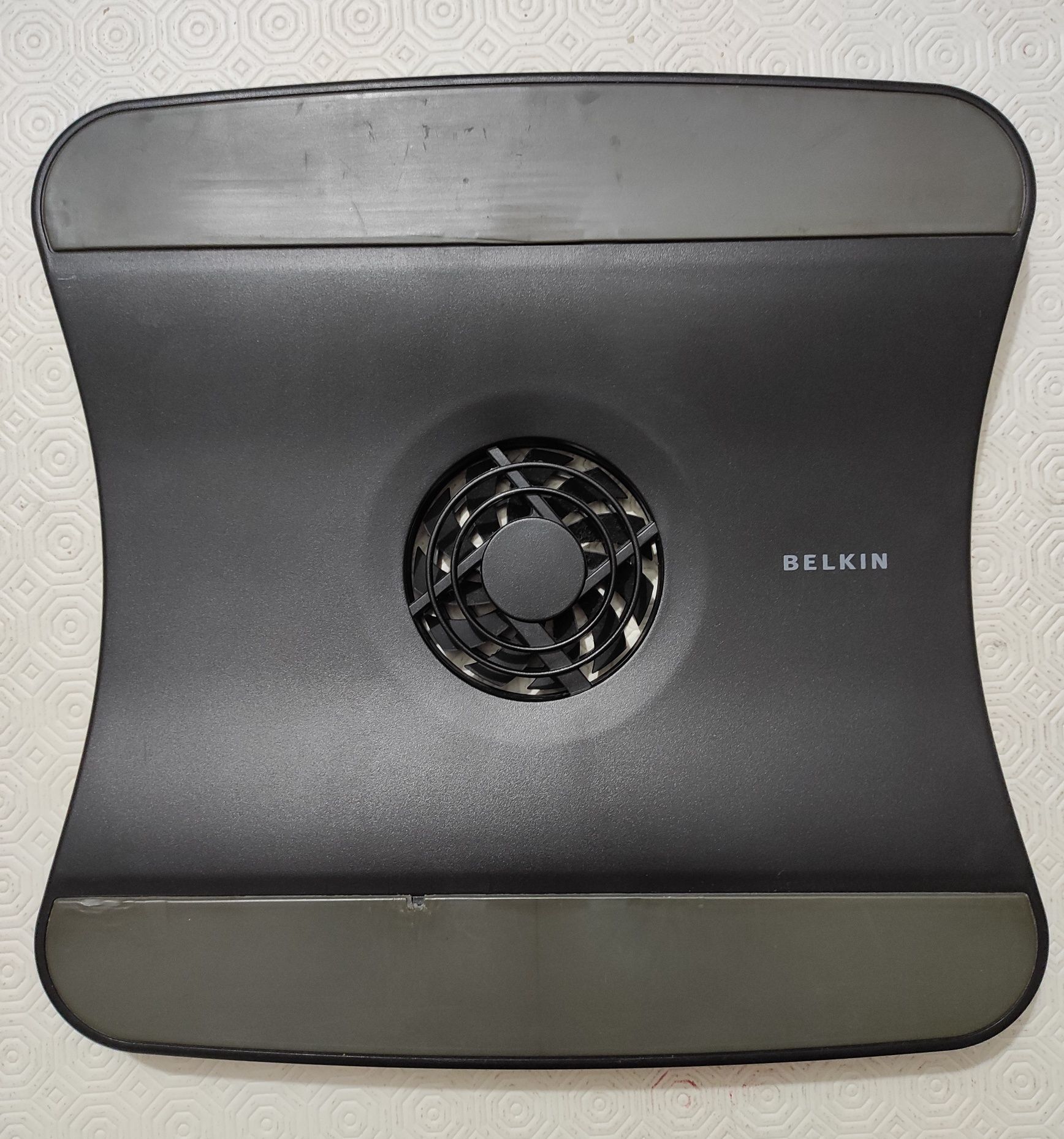 Base refrigeradora da Belkin para portátil