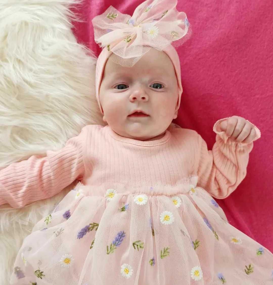 Sukienka niemowlęca z tiulem w kwiaty z opaską
