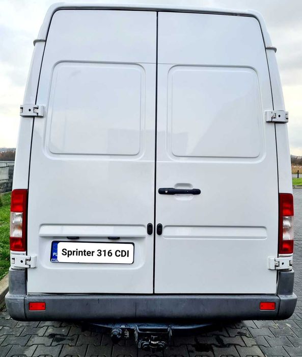 Taxi bagaż bagażowe - Transport - Przeprowadzki Kraków Polska EU 24h