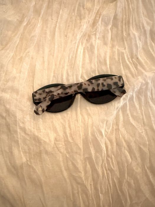 Oculos de sol variados