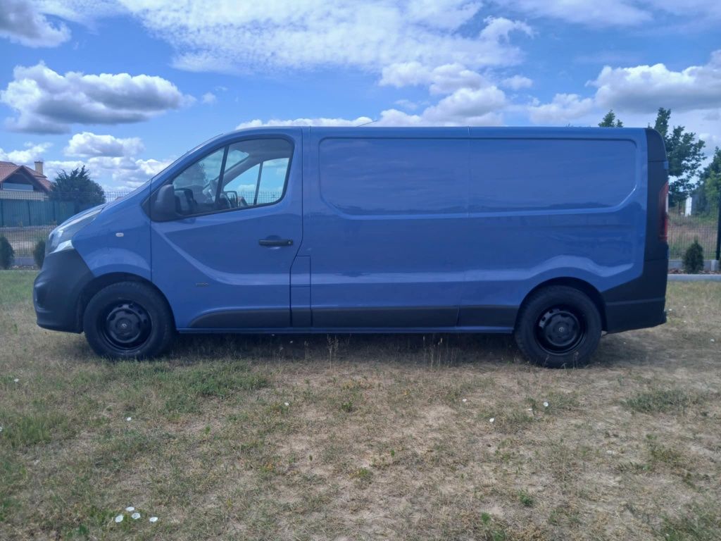 Opel Vivaro long
