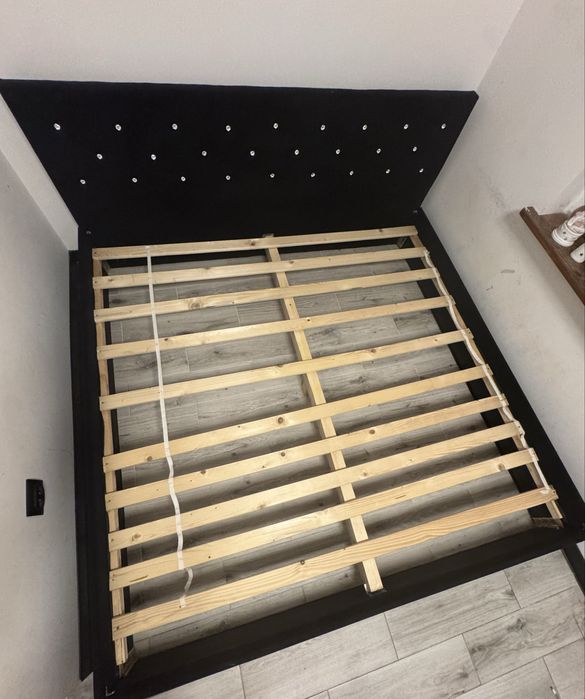 Lozko 180x180 stelaz