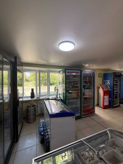 Продается действующий магазин. Хорошее место. Славянск.