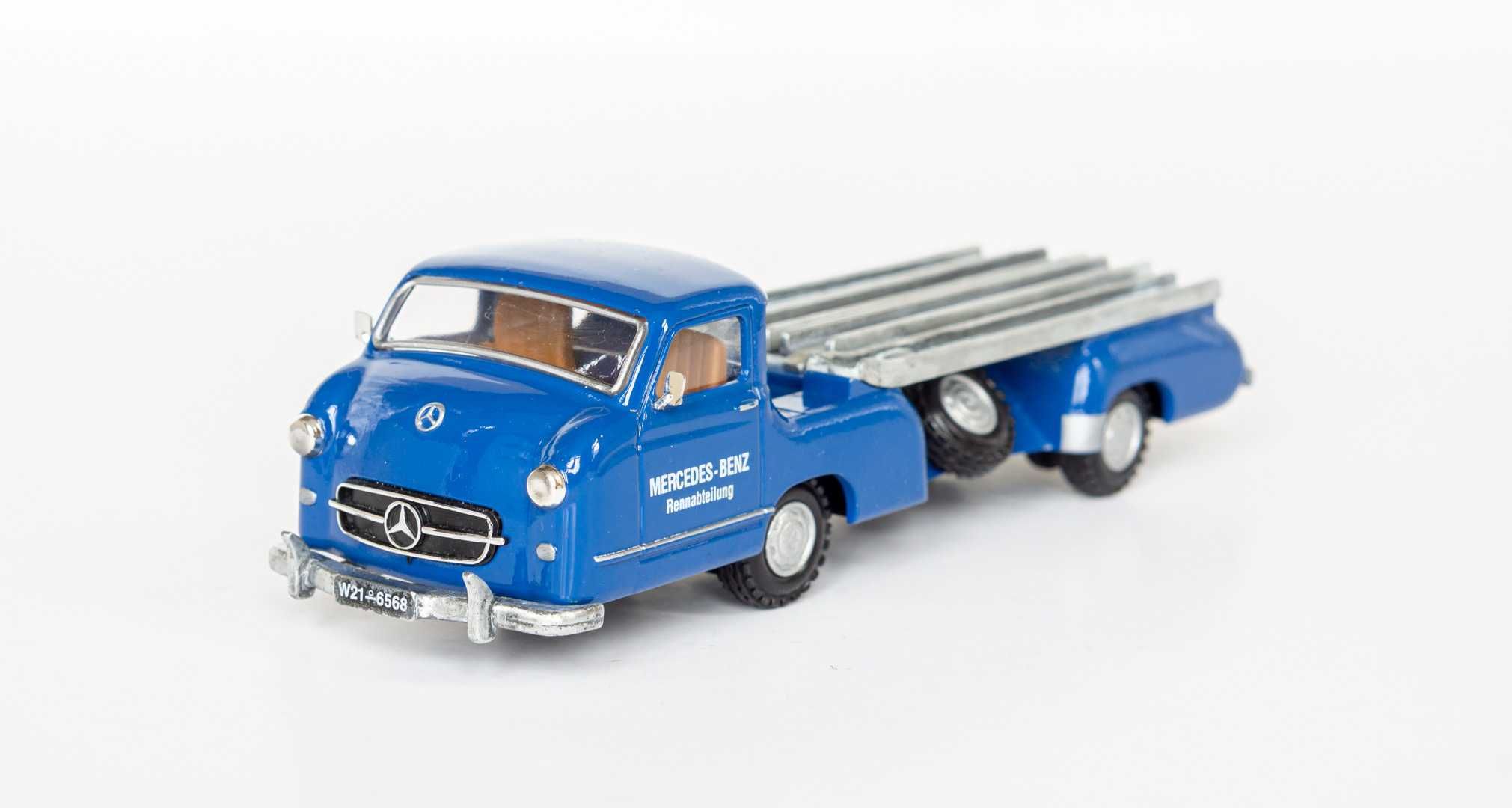 1:43 Mercedes Benz Renntransporter 1954-55, Conrad #1034 W.Germany