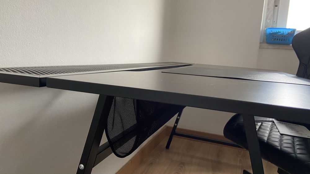 Mesa ikea + cadeira