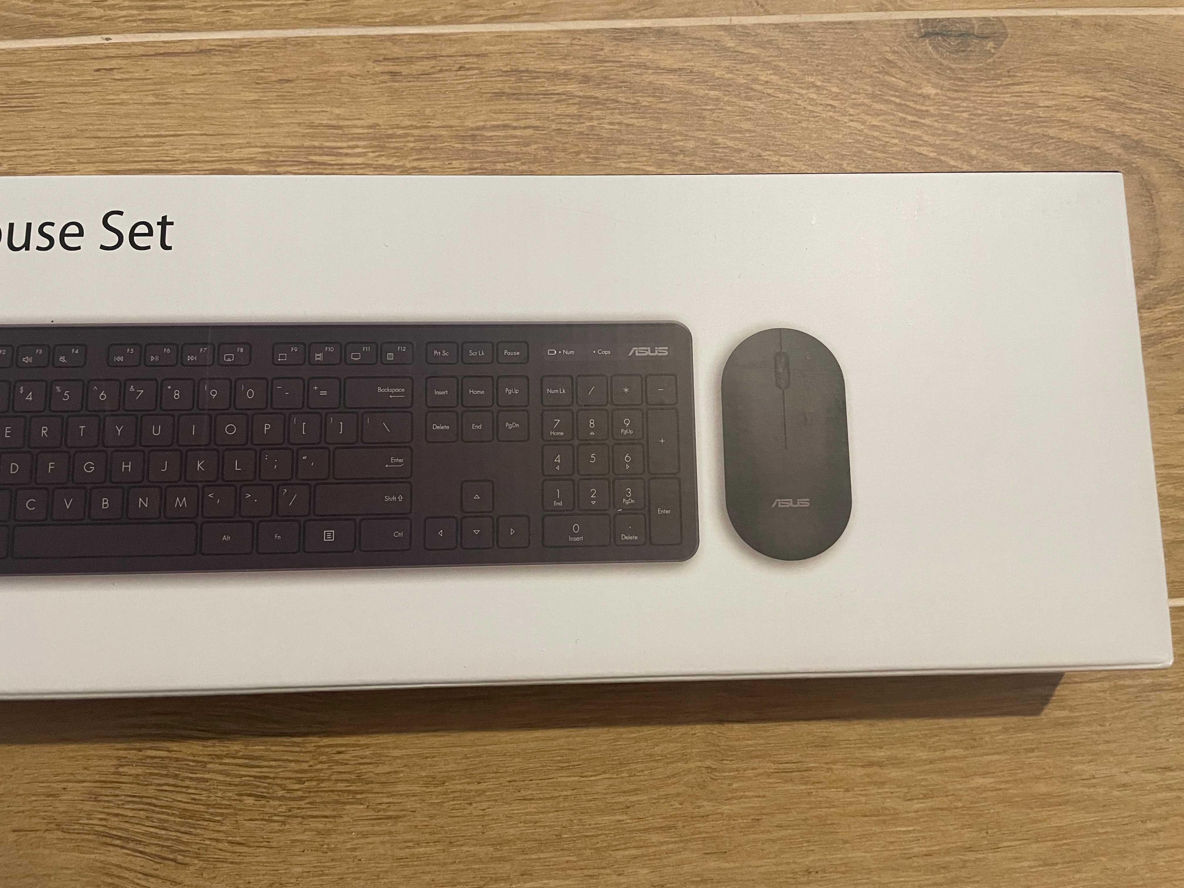 Zestaw Bezprzewodowy Klawiatura + Mysz Asus CW100 Czarny