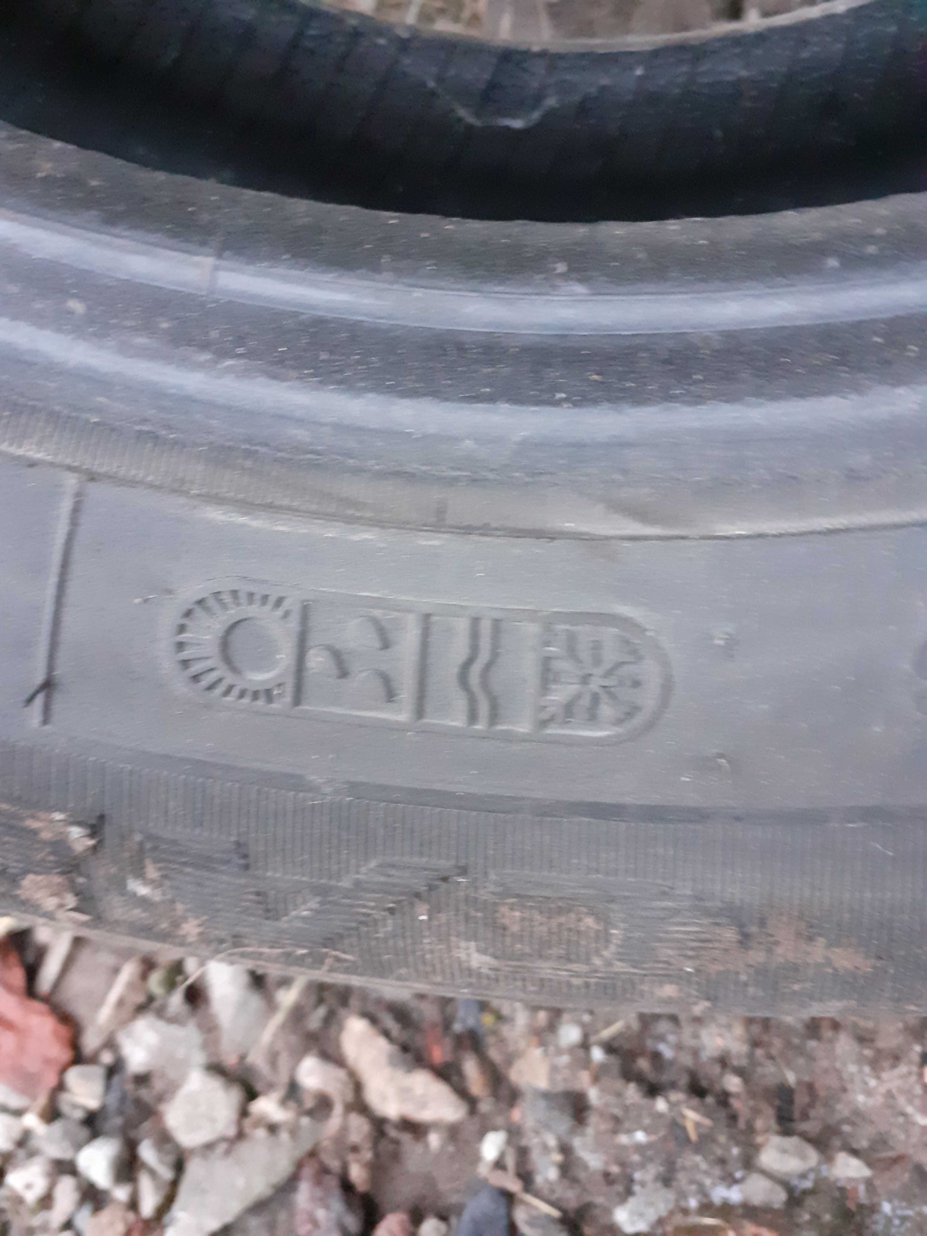 Opony 215/65r16c goodyear