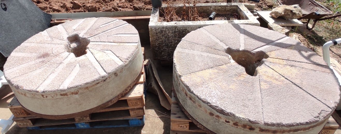 Mós de pedra como novas