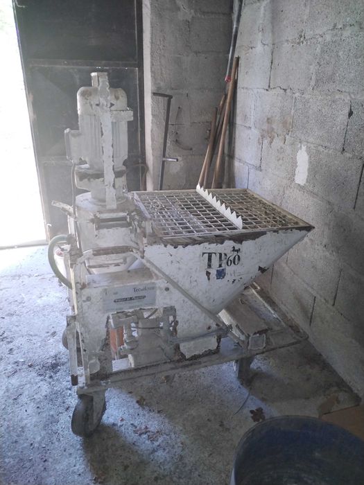 Máquina de projetar gesso