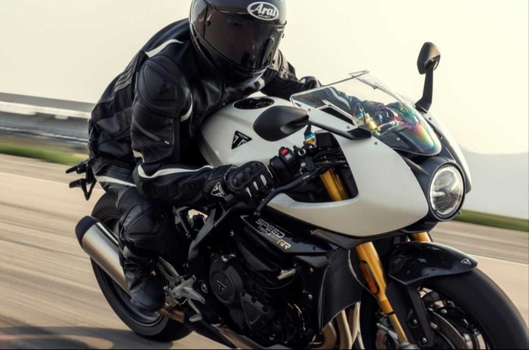 Triumph Speed Triple 1 200 RR