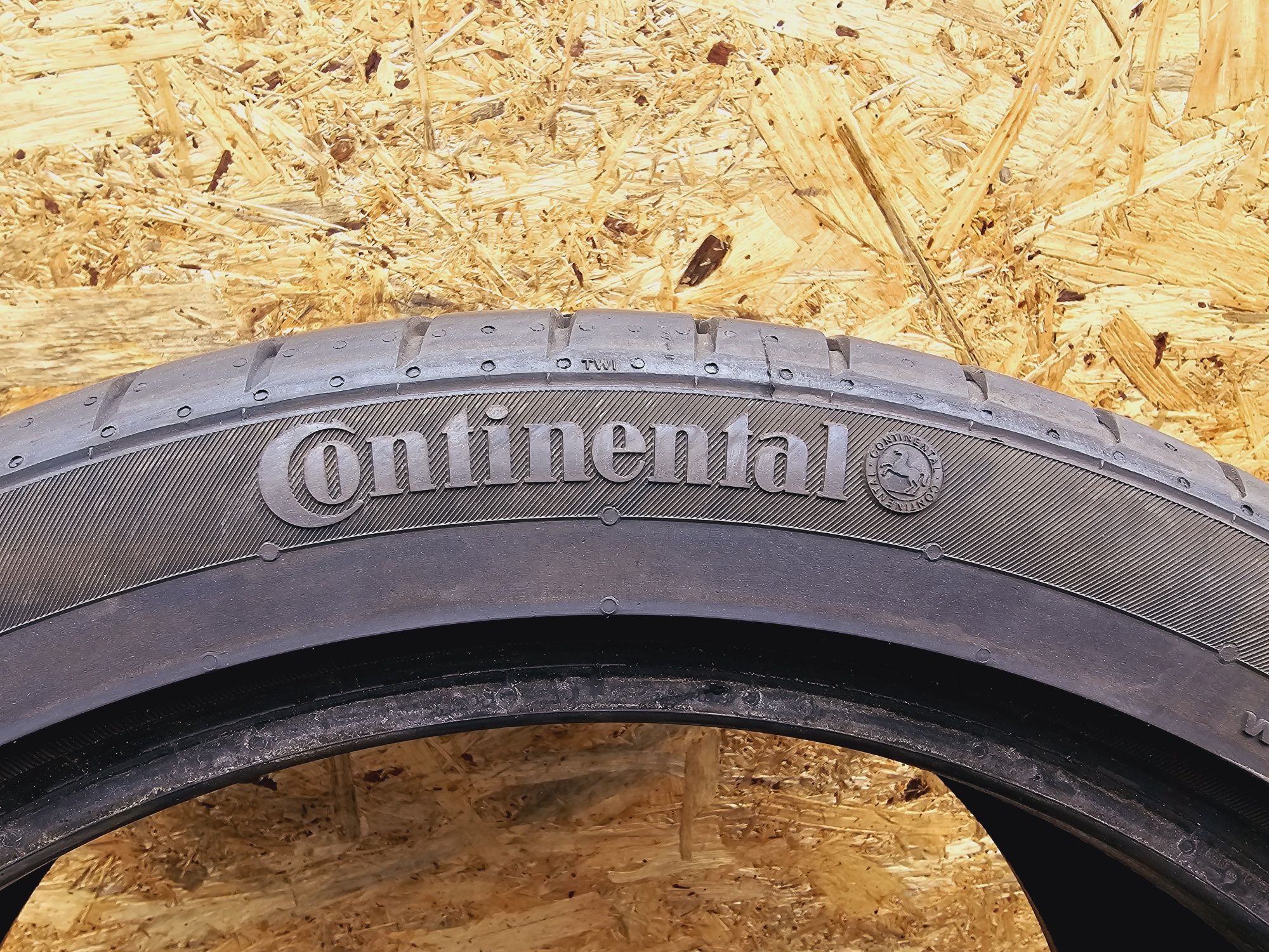 Idealne!!  7,4mm. 225/40 r18 XL Continetal ContiSportContact. MO