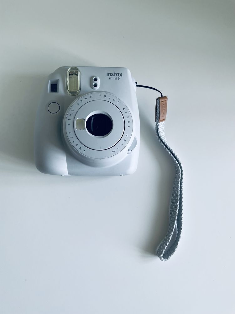 Фотоаппарат Fujifilm Instax Mini 9. Фотоапарат миттєвого друку.