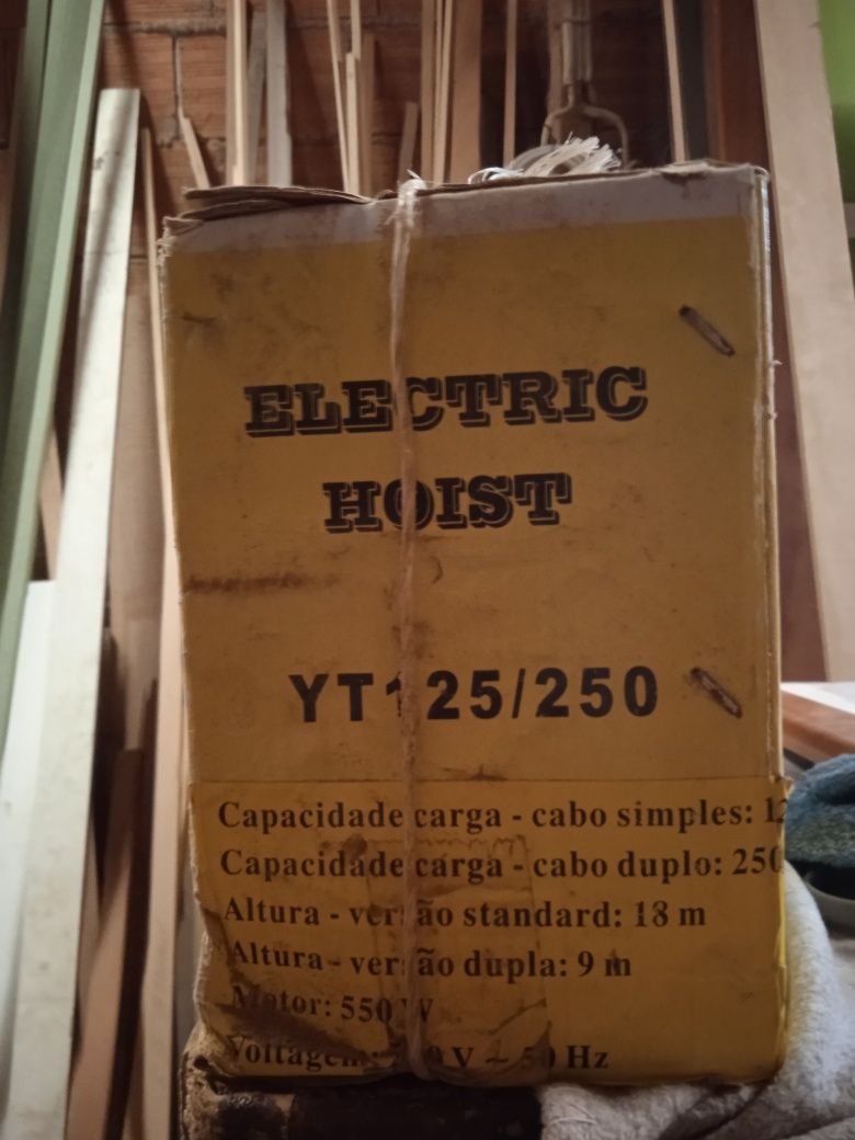 Garibaldi elétrico novo na caixa.