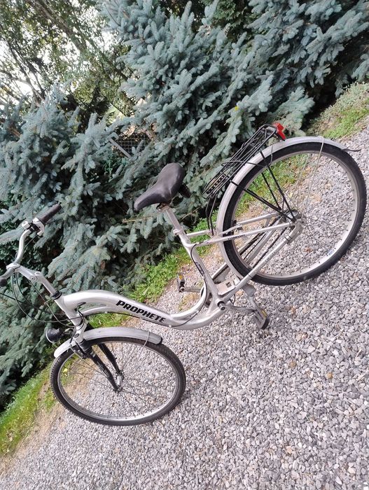 Rower damka Niemiecka 28 rama aluminiowa 7 biegów sprawna.
