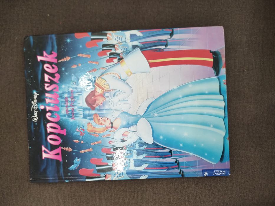 Kopciuszek Walt Disney, Jeremi Przybora.
Egmont, Seria klasyczna