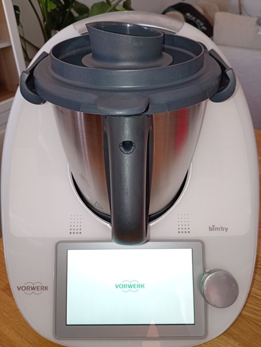 Bimby tm6 oferta de saco de transporte e forma de bolos