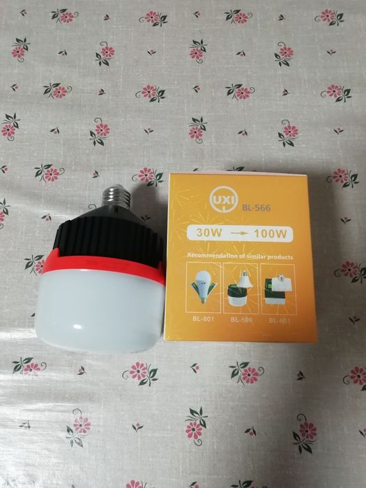 Продаю лампочка 2в1