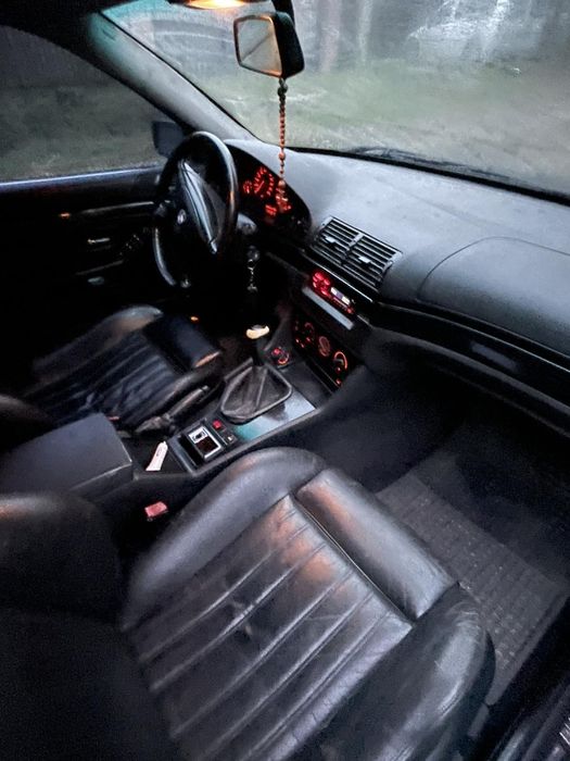 BMW5 1999р.в 2.0 газ бензин
