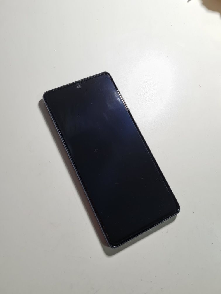 Samsung galaxy S20 FE 8gb / 256gb