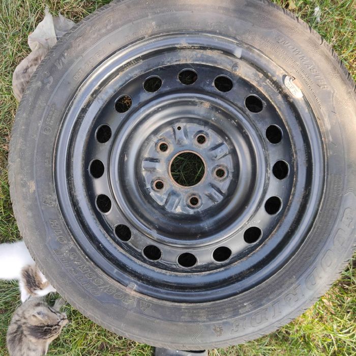 Koła felgi 5x114.3 16 cali stalowe Toyota zimowe