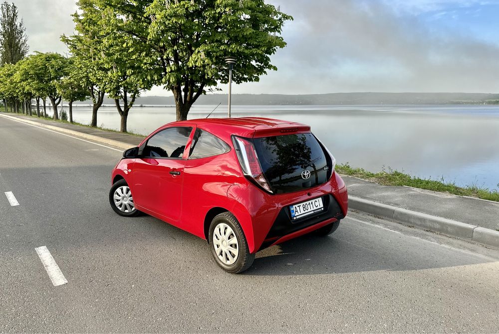 Toyota Aygo 2015 рік