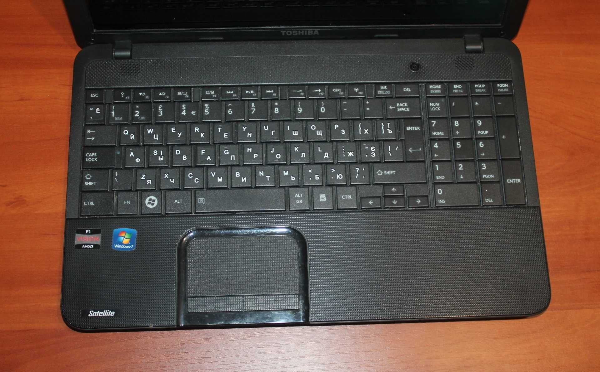 Ноутбук Toshiba C850D.
