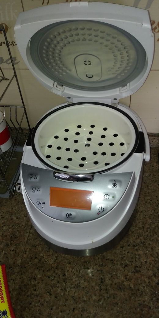 Multi cooker SMUD 860 A1