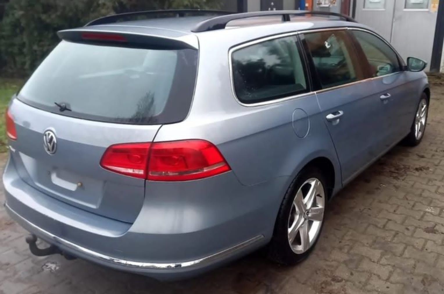 Капот морда Volkswagen Passat B7 Europe LC7Z
