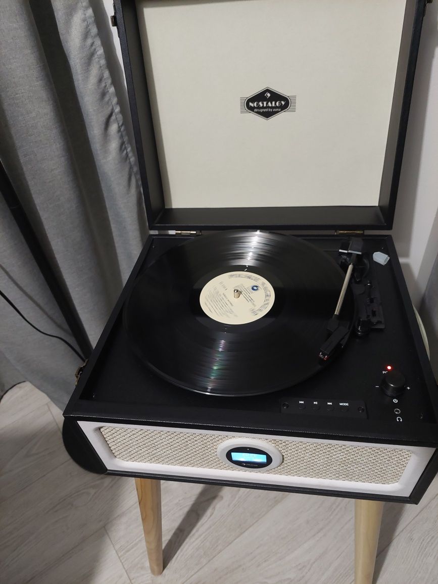 Gramofon Stojący
