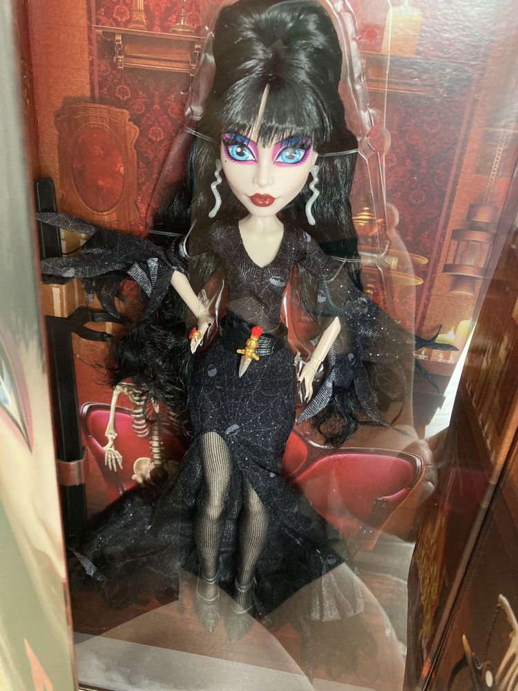 Lalka Elvira Mistress of the Dark Skullector Monster High Doll NIB