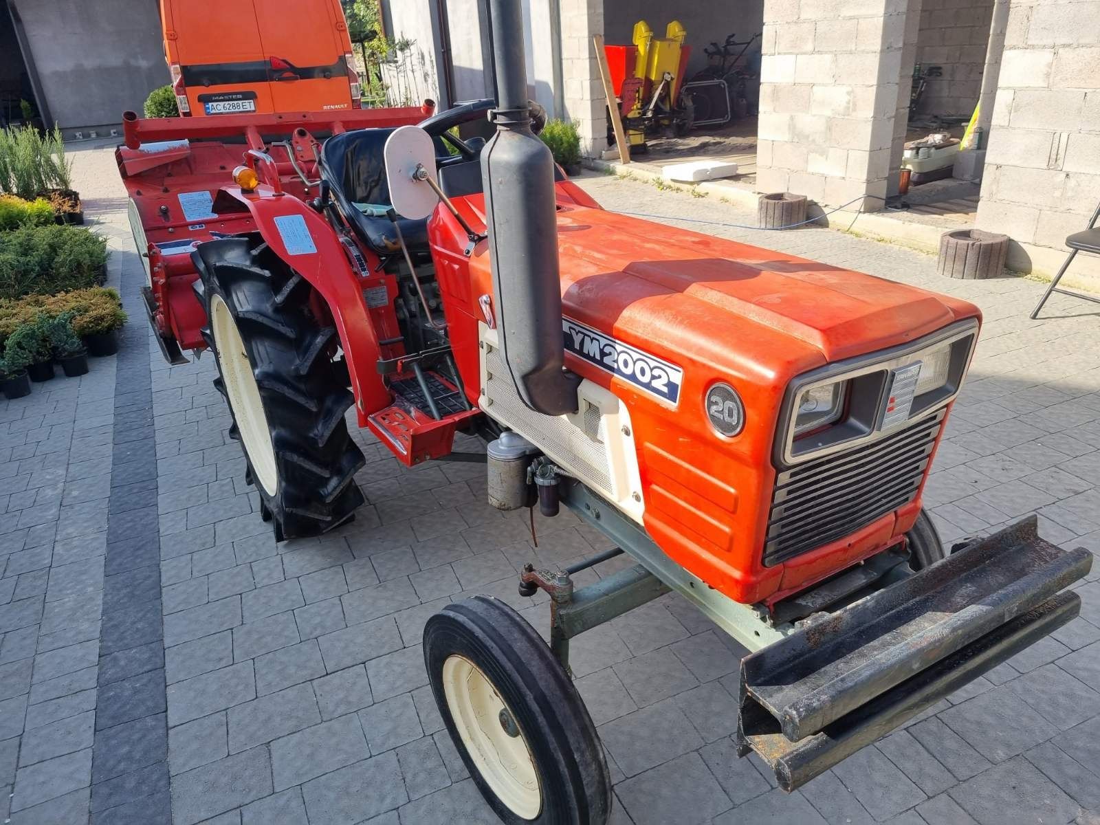 Міні трактор Yanmar YM2002