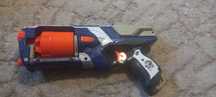 Pistolet Nerf Strongarm