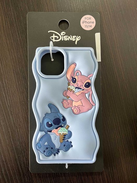 Etui na IPhone 13 Stitch Sinsay