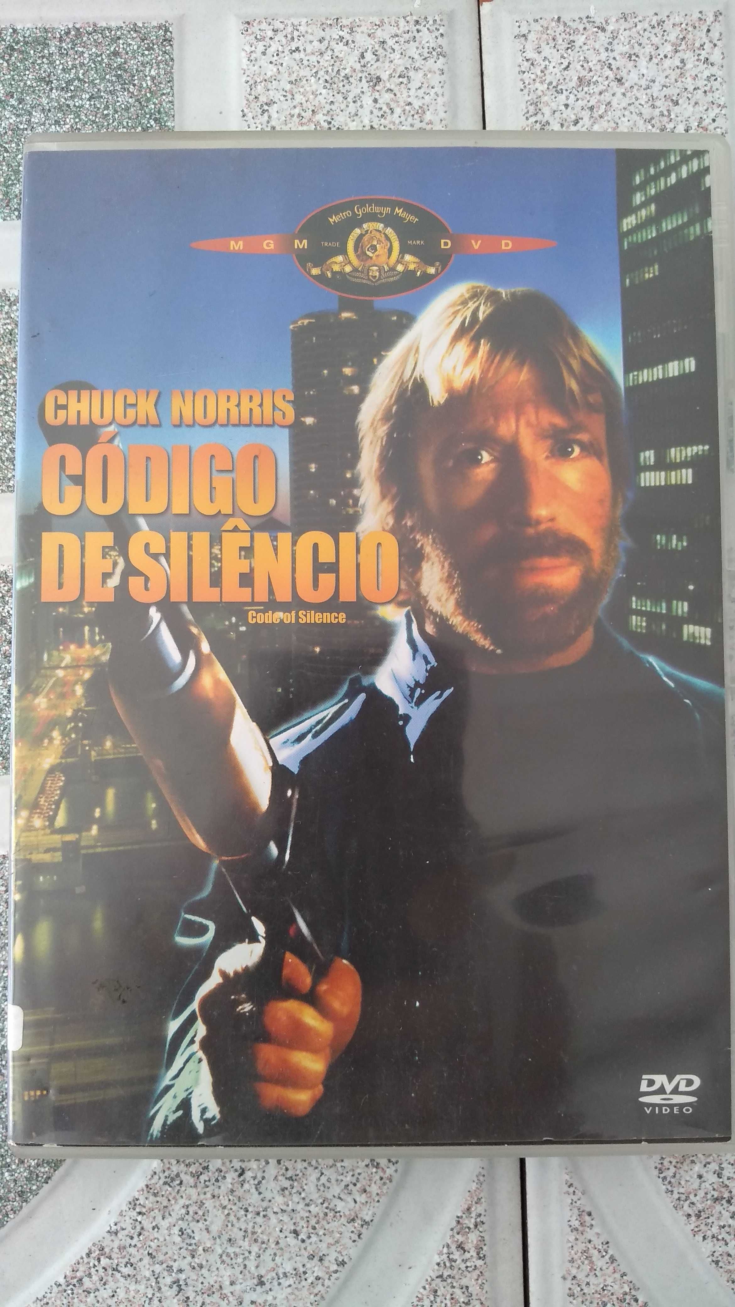 Vendo DVD código de silêncio Chuck Norris