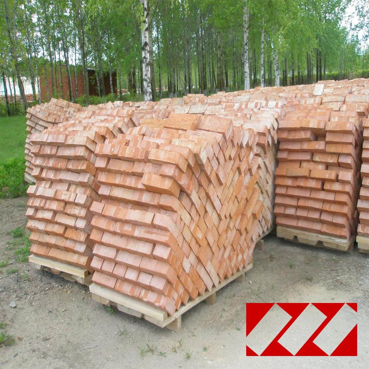 Кирпич красный Гадяч  м 100 3,5 кг палета 250 шт