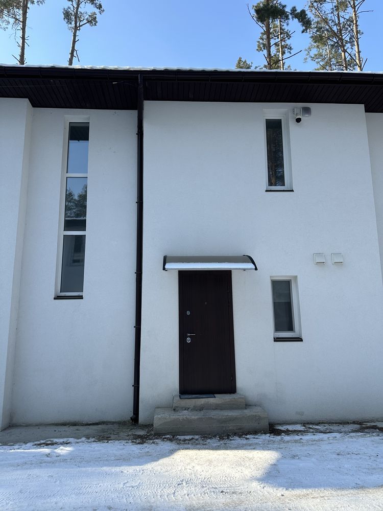 Продам ТаунХаус. Дарницький р-н. Лісова 11