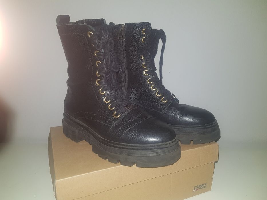 Buty damskie trapery czarne Tommy Hilfiger