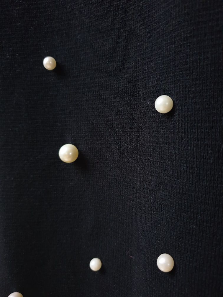 Bluzka dzianinowa z perłami Zara