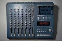 Tascam Portastudio 424 mk III
