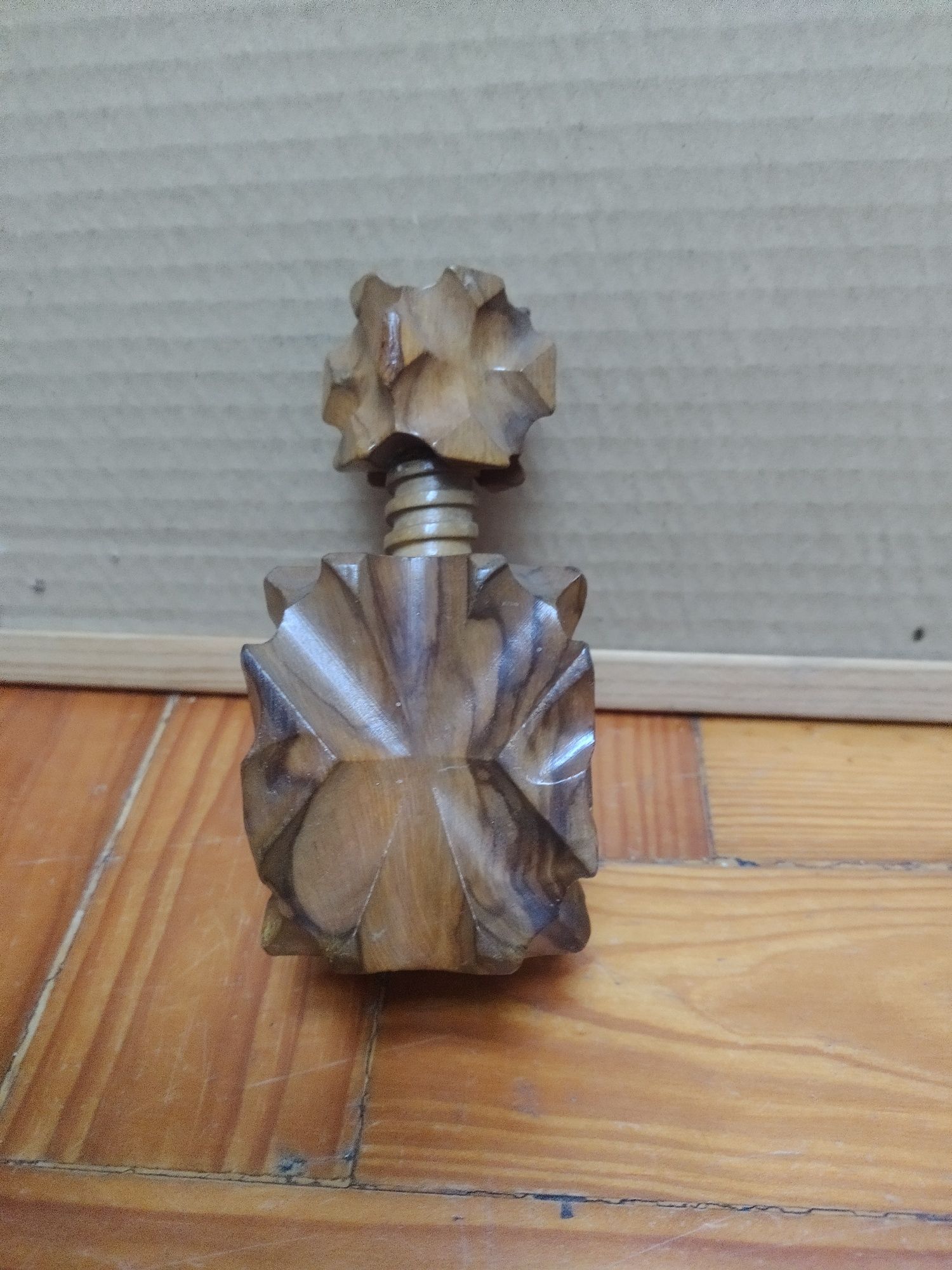 "Decorativo" Cubed Nutcracker Quebra Nozes