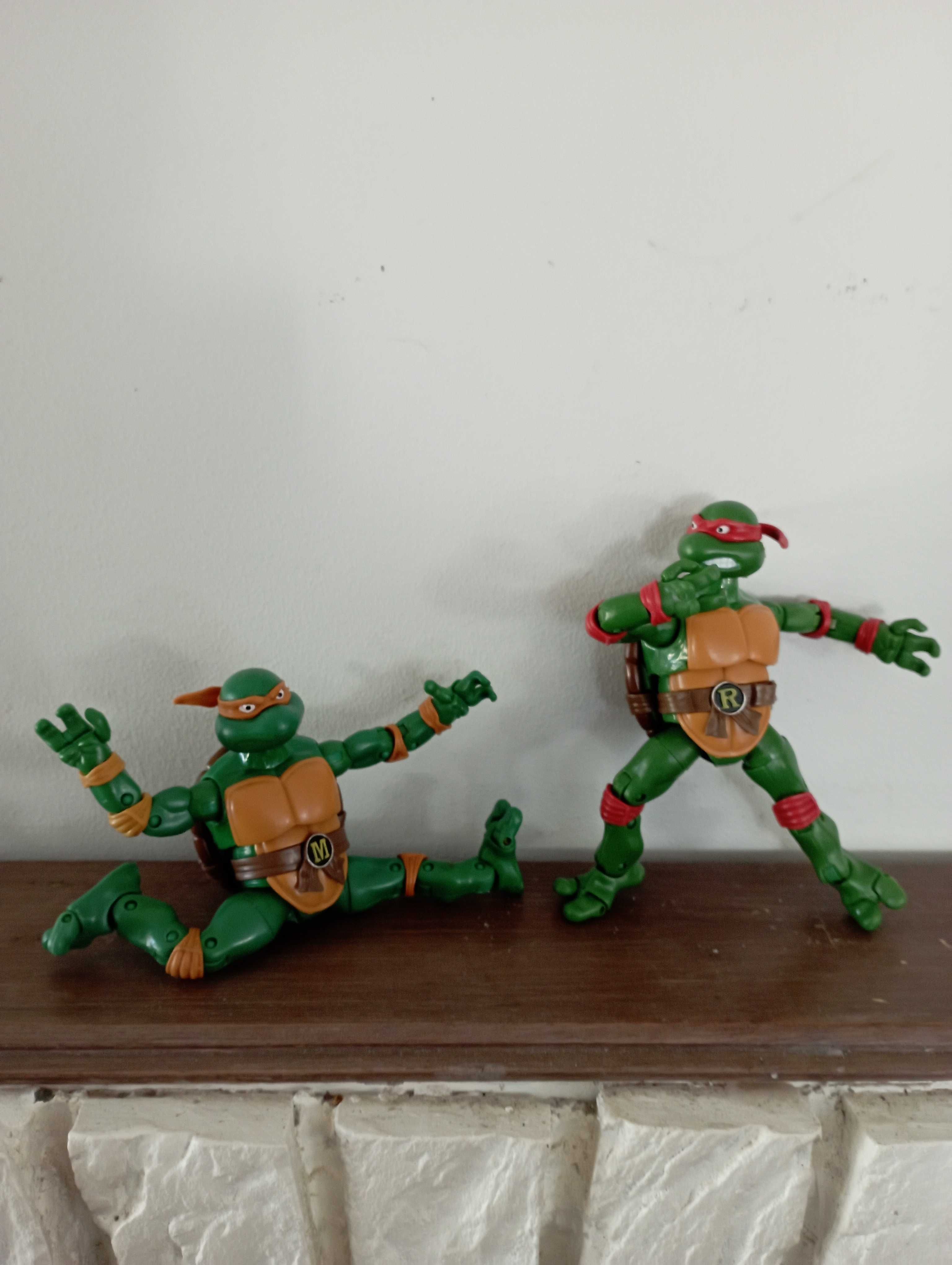 Wojownicze Żółwie Ninja  figurka 16cm Raphael lub Michelangelo