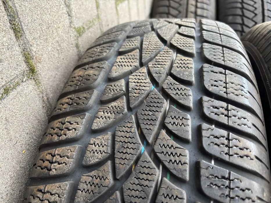4X OPONY ZIMOWE 235/65R17 104H Dunlop SP Winter Sport 3D AO 8.2MM CAŁE