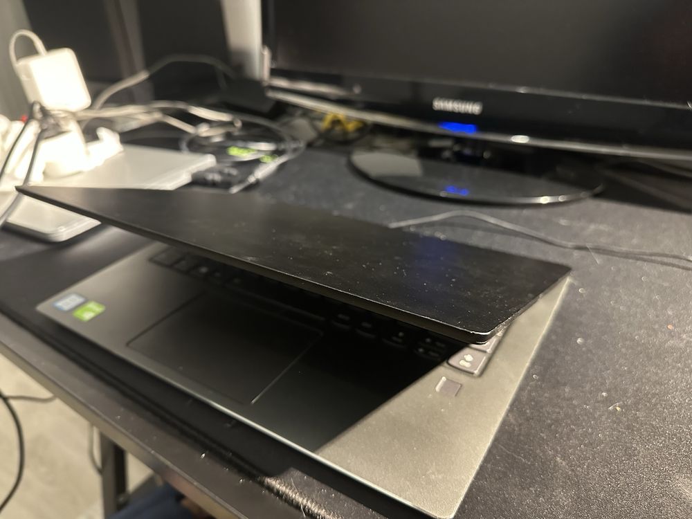 Lenovo 530S-14IKB | i5 8th Gen | 8GB RAM | 256GB SSD