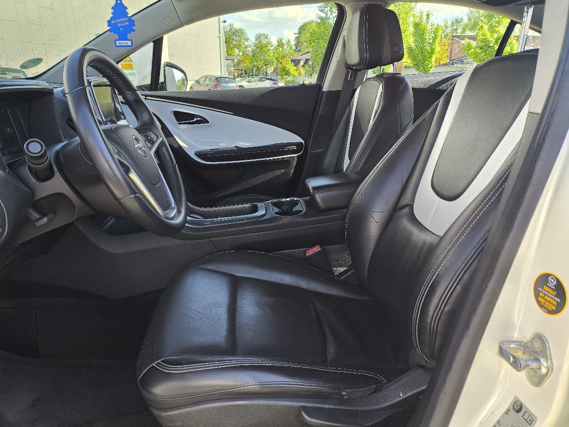 Opel Ampera 1,4 Hybrid Plug-In 151 KM z Niemiec zadbany idealny!