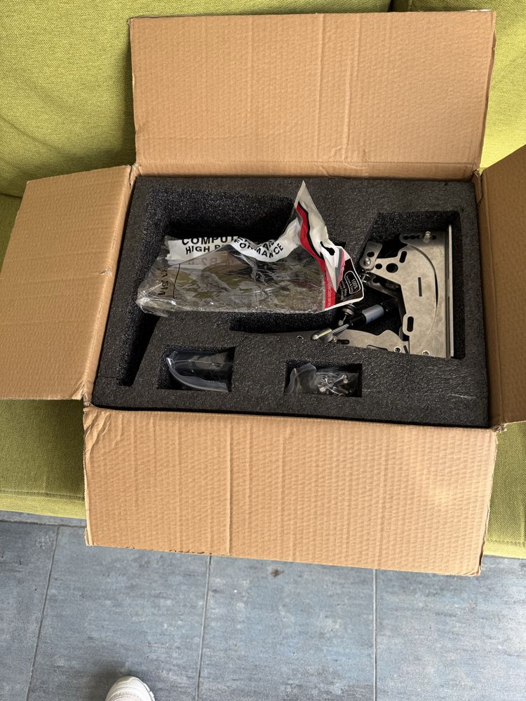 Vendo pedal de precisao para logitech G29