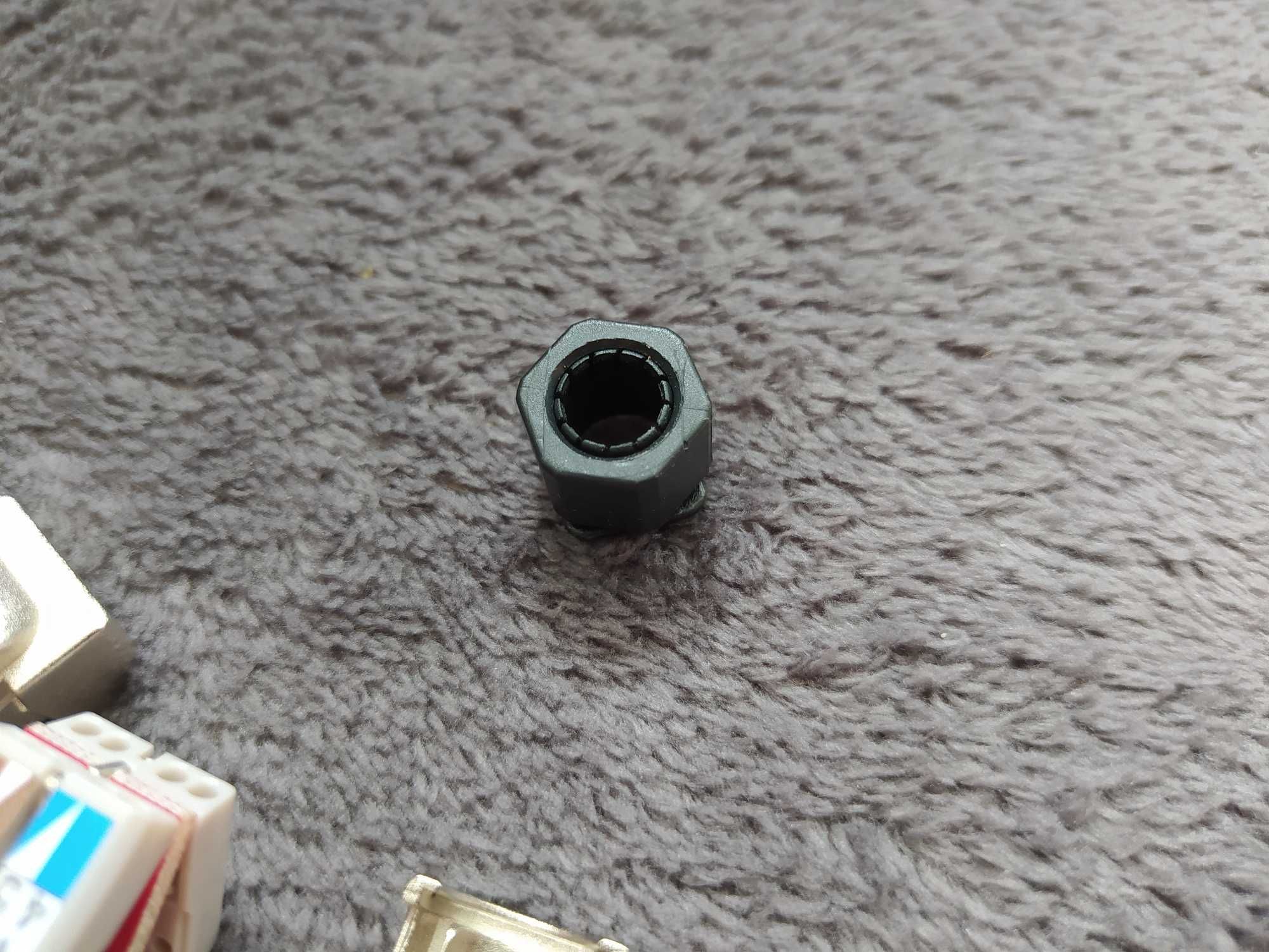 RJ45 wtyk kat. 6a STP prosty, beznarzędziowy, drut, Schrack HSISR6SI3A
