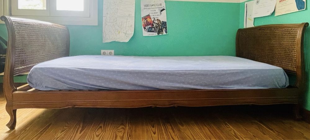 Cama de madeira 90 x 200 cm com colchão
