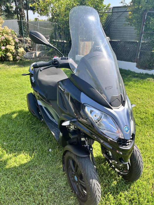Piagio MP3 300 hpe - menos de 1000kms